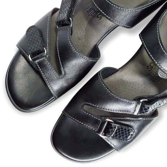 SAS Tabby Slingback Sandals Size 8.5 NARROW Black Leather Adjustable Comfort - Picture 4 of 11